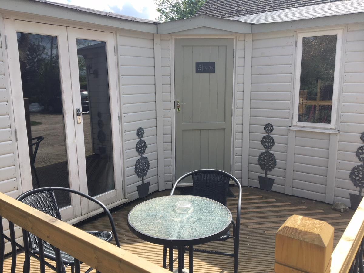 The Willows Guest House Takeley Eksteriør bilde