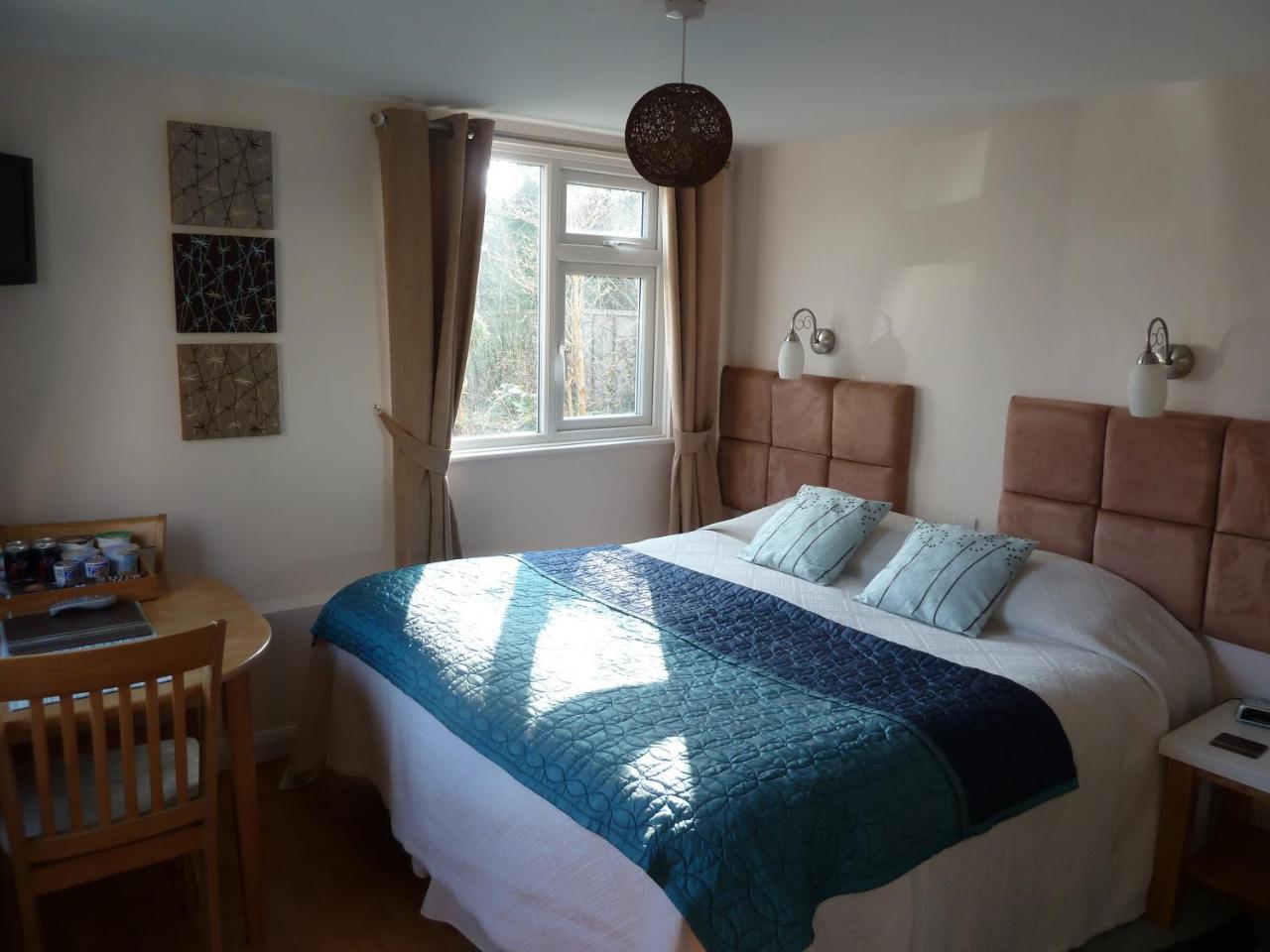 The Willows Guest House Takeley Eksteriør bilde